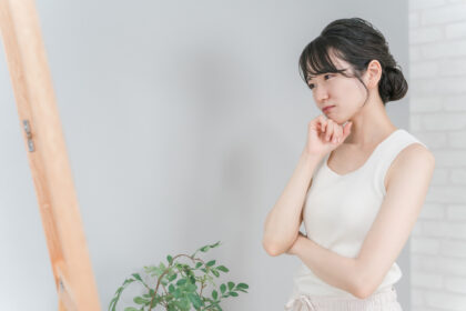 「食欲不振なのにお腹がすく」原因とは